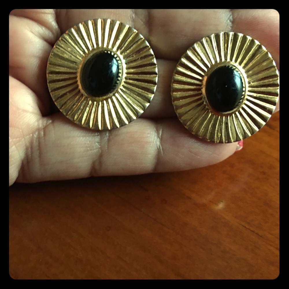 Vintage Avon Circle Stud Earrings